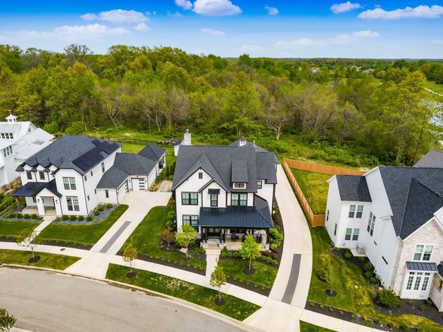 5463 Maple Drive, Lewis Center, OH 43035