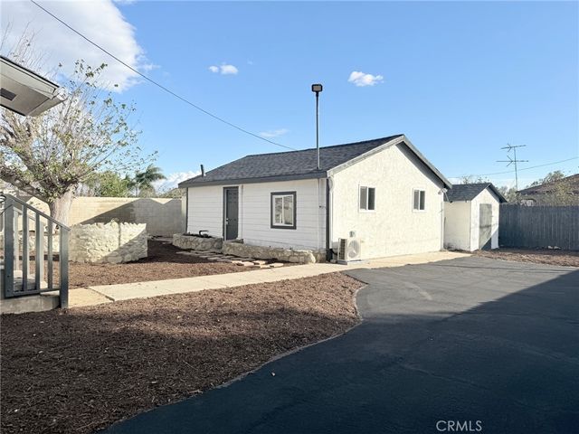 18407 Hawthorne Avenue, Bloomington, CA 92316