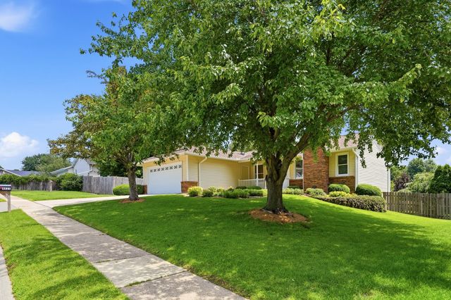 4625 Fillmore Lane, Davenport, IA 52806
