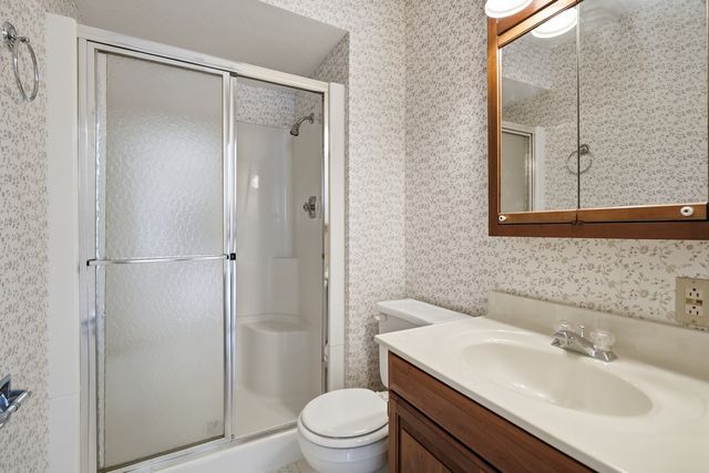 4625 Fillmore Lane, Davenport, IA 52806