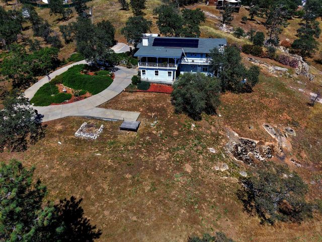 29657 Lilley Mountain Lane, Coarsegold, CA 93614