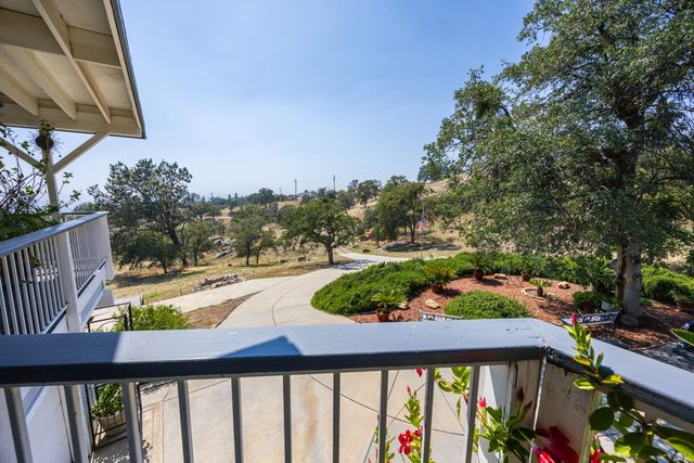 29657 Lilley Mountain Lane, Coarsegold, CA 93614