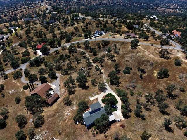 29657 Lilley Mountain Lane, Coarsegold, CA 93614