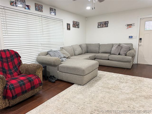 102 N 3rd Street, Hartshorne, OK 74547