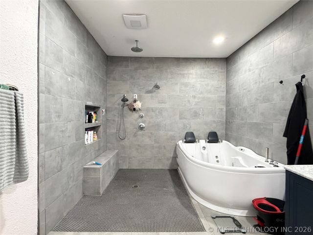 102 N 3rd Street, Hartshorne, OK 74547