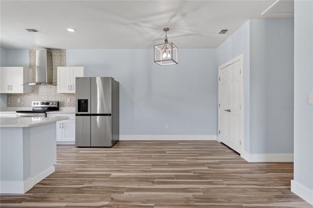 246 Post Oak, Rockport, TX 78382 — photo 5