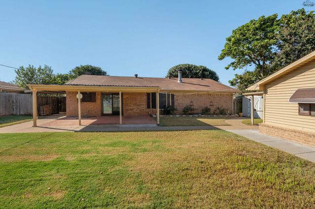 981 VICTORIA DRIVE, Burkburnett, TX 76354