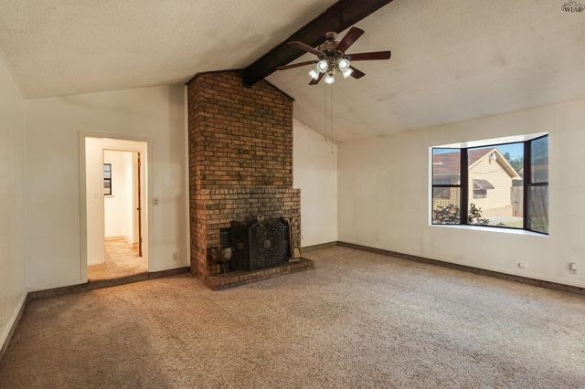 981 VICTORIA DRIVE, Burkburnett, TX 76354