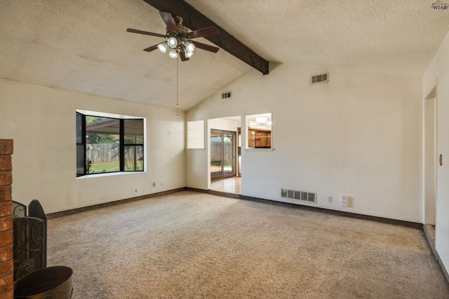 981 VICTORIA DRIVE, Burkburnett, TX 76354