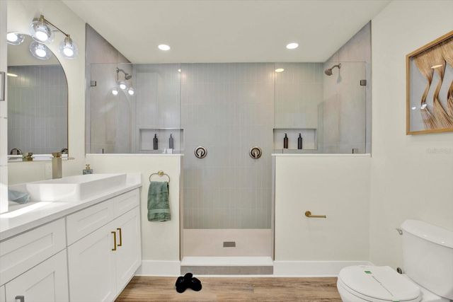 4510 W PRICE AVENUE, Tampa, FL 33611