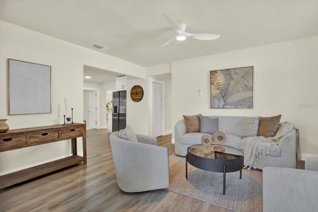 4510 W PRICE AVENUE, Tampa, FL 33611