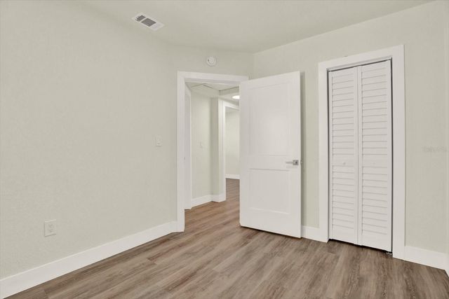 4510 W PRICE AVENUE, Tampa, FL 33611
