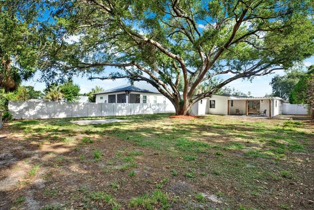 4510 W PRICE AVENUE, Tampa, FL 33611