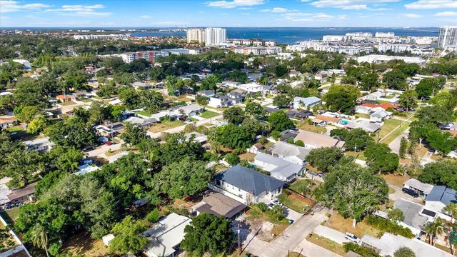 4510 W PRICE AVENUE, Tampa, FL 33611