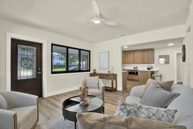 4510 W PRICE AVENUE, Tampa, FL 33611