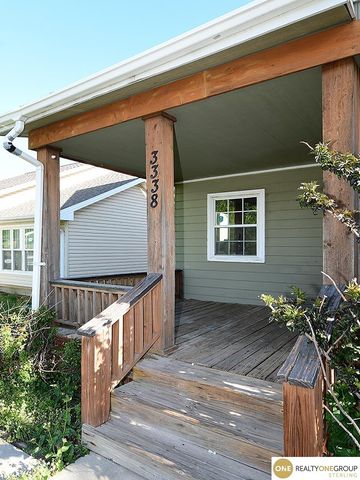 3338 Manderson Street, Omaha, NE 68111