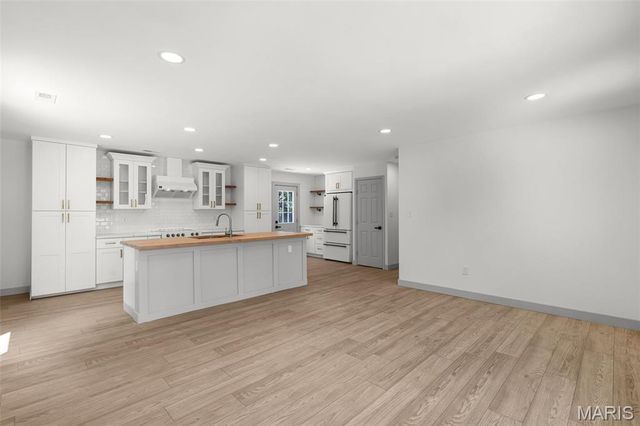 715 Westchester Court, Kirkwood, MO 63122