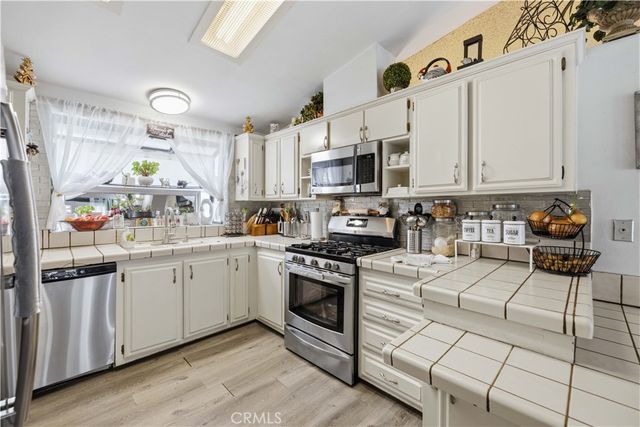 13691 Gavina 433, Sylmar, CA 91342