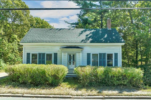 125-127 Center Street, Wolfeboro, NH 03894