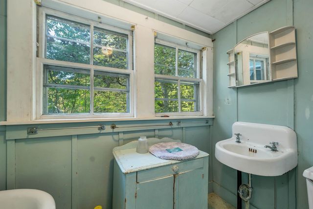 125-127 Center Street, Wolfeboro, NH 03894