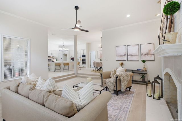 27940 Elm Grove, San Antonio, TX 78261