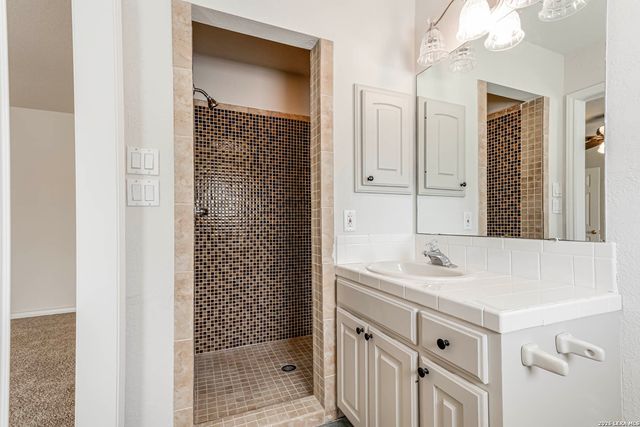 27940 Elm Grove, San Antonio, TX 78261