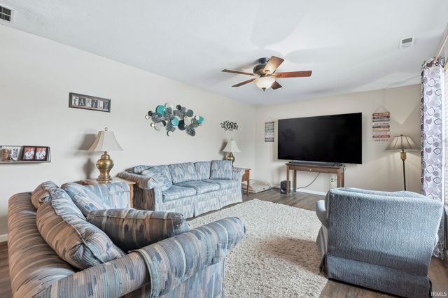 807 Larkwillow Court, Huntertown, IN 46748