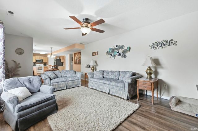 807 Larkwillow Court, Huntertown, IN 46748