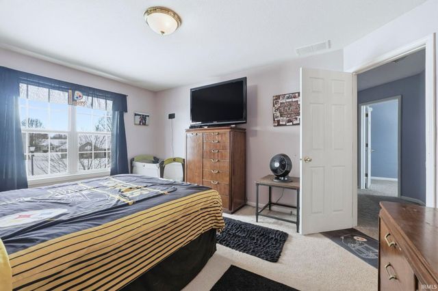 807 Larkwillow Court, Huntertown, IN 46748