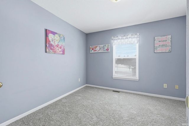 807 Larkwillow Court, Huntertown, IN 46748