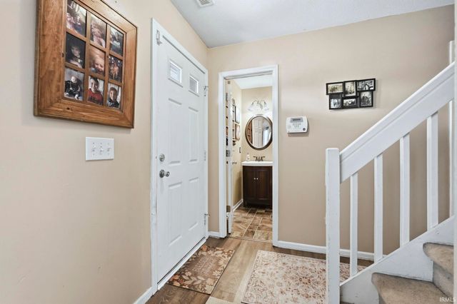 807 Larkwillow Court, Huntertown, IN 46748