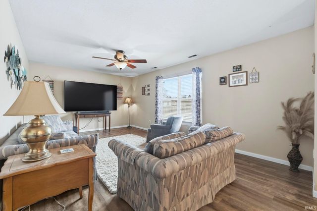 807 Larkwillow Court, Huntertown, IN 46748