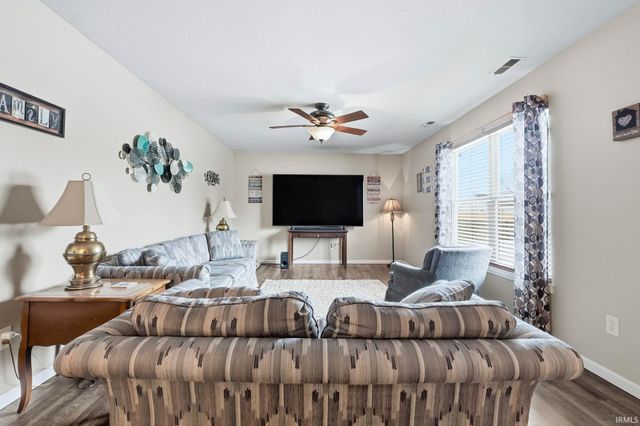 807 Larkwillow Court, Huntertown, IN 46748