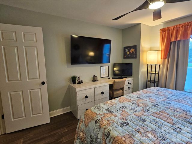 18709 Nautical Drive 305, Cornelius, NC 28031