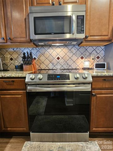 18709 Nautical Drive 305, Cornelius, NC 28031