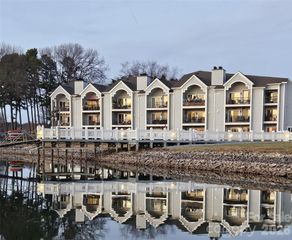 18709 Nautical Drive 305, Cornelius, NC 28031