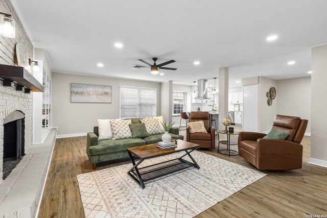 371 Pike, San Antonio, TX 78209