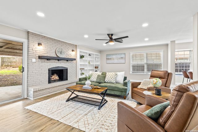 371 Pike, San Antonio, TX 78209