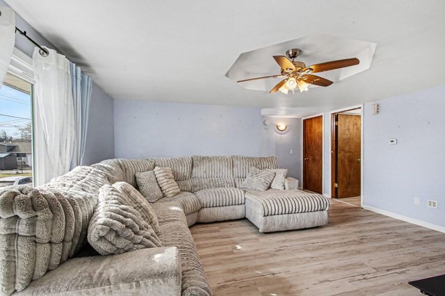 307 E Casey Street, Hebron, IN 46341