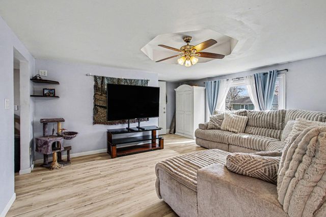 307 E Casey Street, Hebron, IN 46341