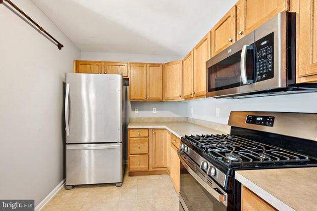 62 HIGHBRIDGE LN, West Deptford, NJ 08086