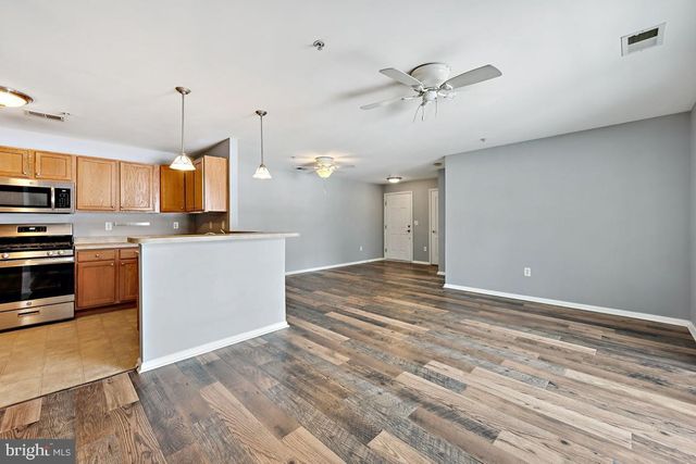 62 HIGHBRIDGE LN, West Deptford, NJ 08086