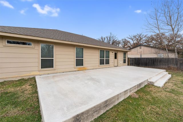 1627 Tanglewood Drive, Azle, TX 76020