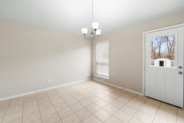 1627 Tanglewood Drive, Azle, TX 76020