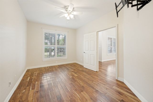 841 Forest Hollow Drive, Hurst, TX 76053