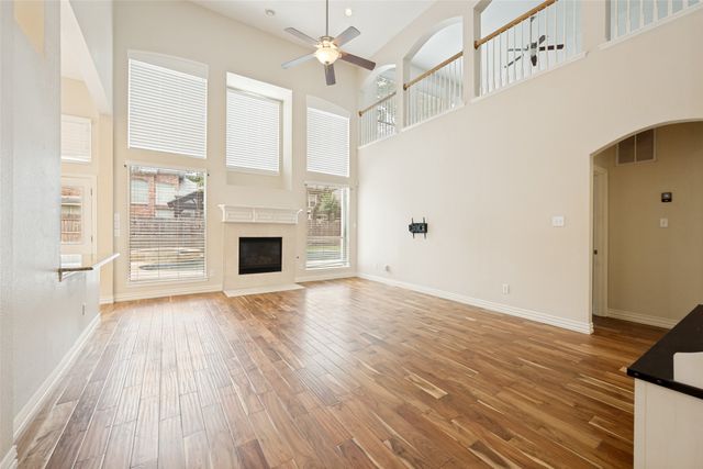 841 Forest Hollow Drive, Hurst, TX 76053