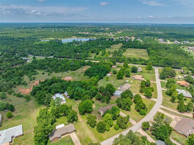 1785 Lytal Lane, Choctaw, OK 73020