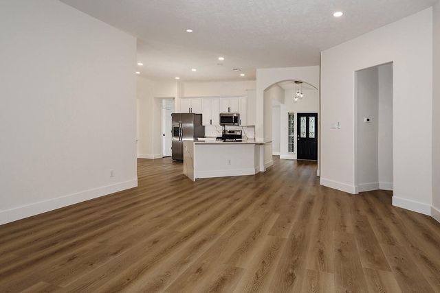 122 S Abram, The Woodlands, TX 77382