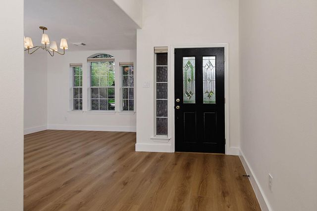 122 S Abram, The Woodlands, TX 77382