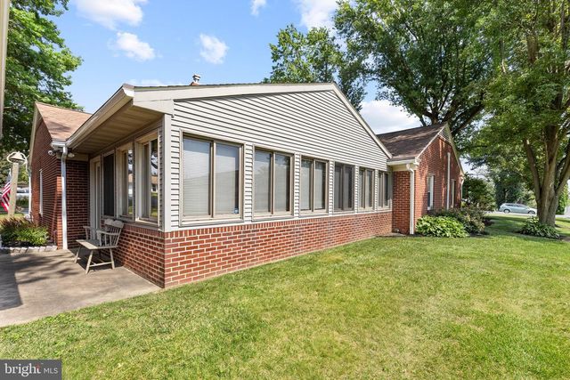 17 PENN GRANT RD, Willow Street, PA 17584